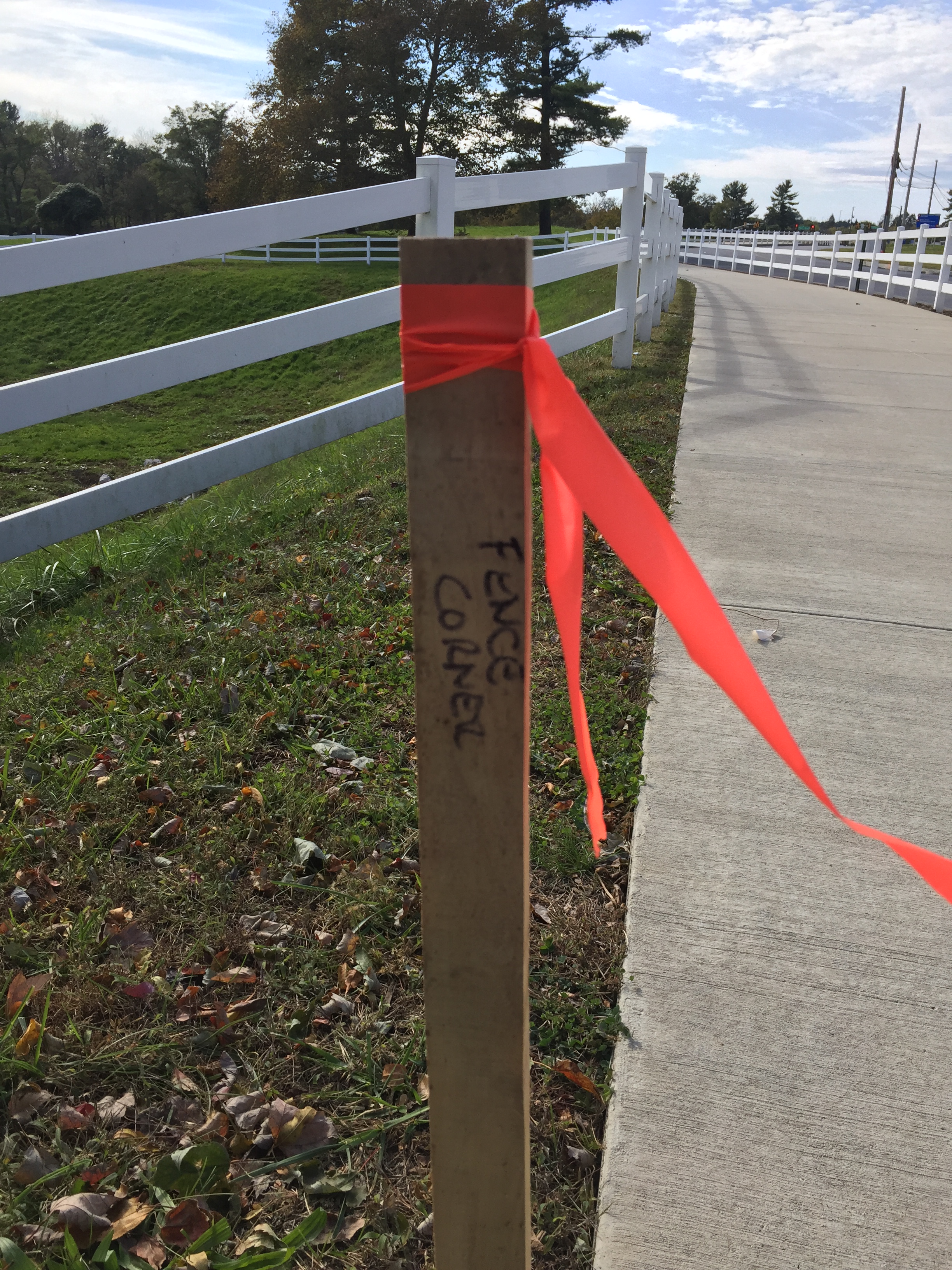 2018-10-22 Fence Marker 001