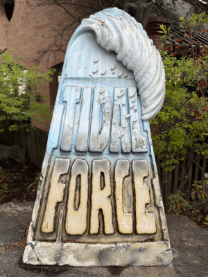 Tidal Force sign near it's entrance.